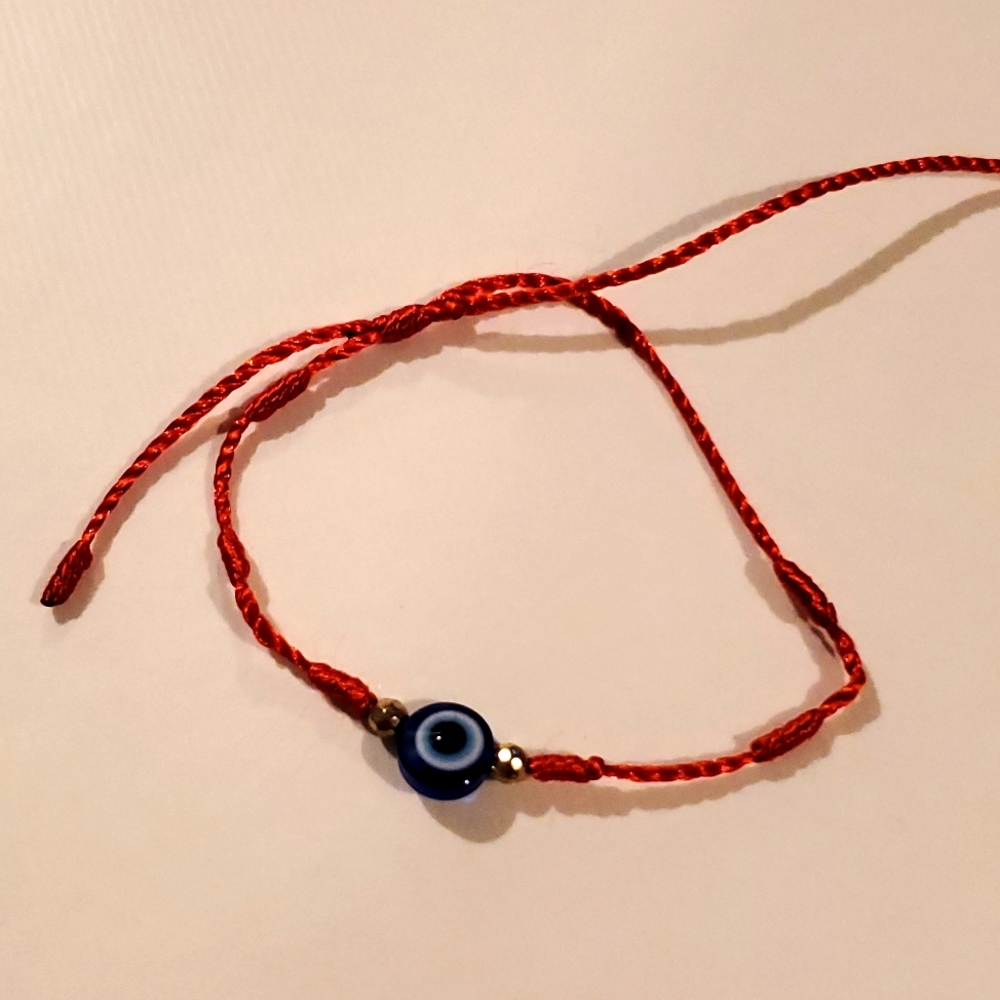 Evil eye bracelet with red string